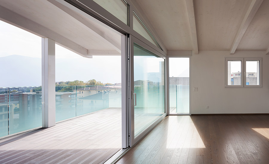Entreprise d'installation de porte-fenêtre coulissant en pvc bois et aluminium dans l'Hérault 34